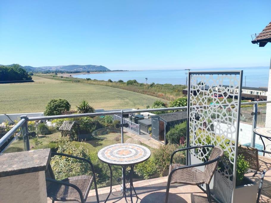 Blue Anchor House - Seaview, Hot Tub Apartments Kültér fotó